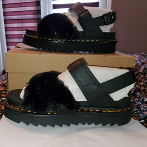 VOSS II Fluffy Dr. Martens NWB